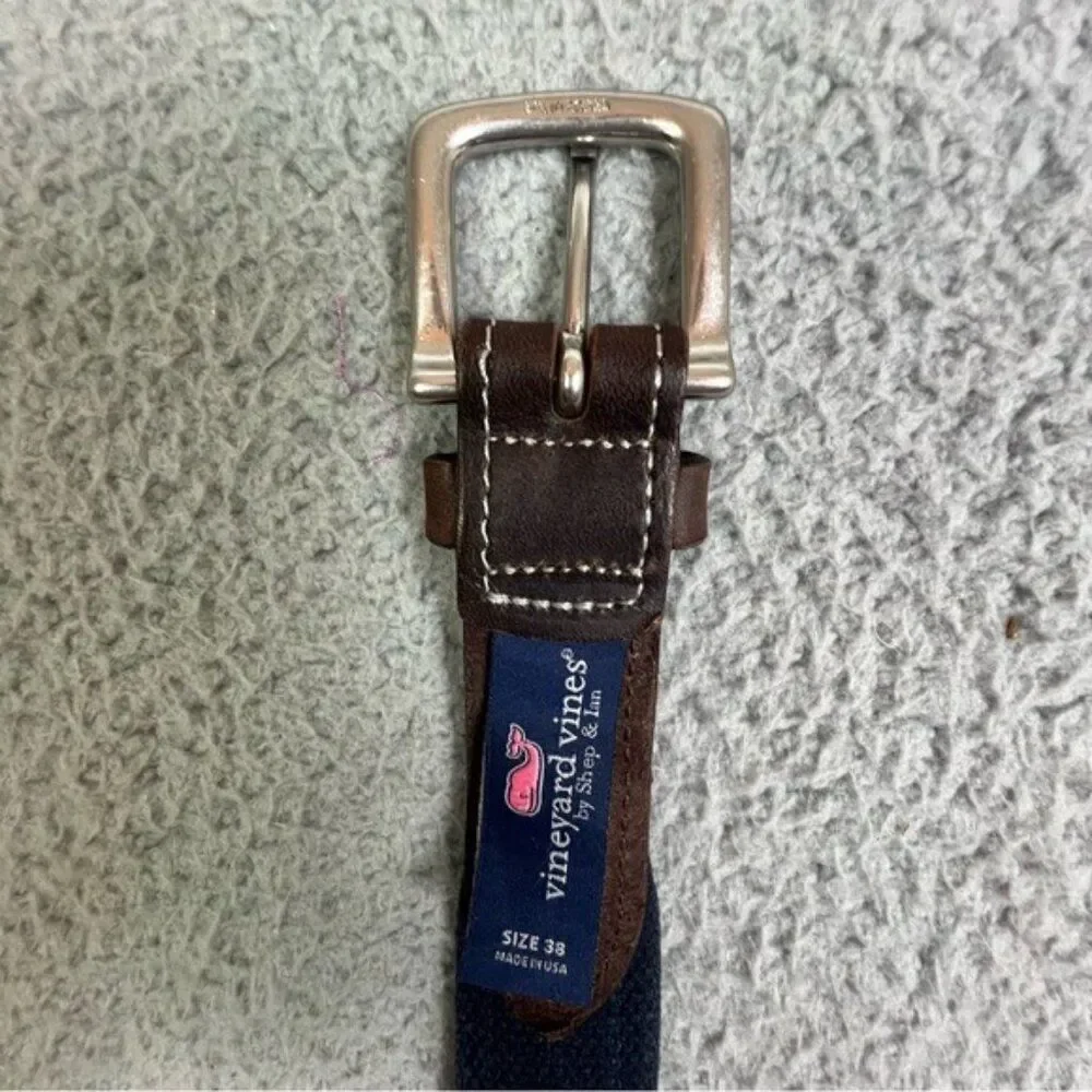 Vineyard Vines Men's Brown and Silver Belt size 38